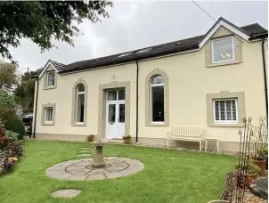  ?? Picture: Davies Craddock estate agents / Zoopla ?? Unique design awaits inside this converted chapel near Llanelli.