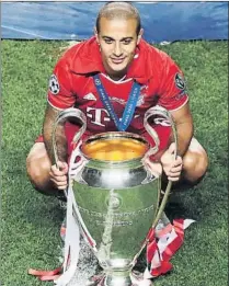  ?? FOTO: EFE ?? Thiago Alcántara, tras ganar la Champions el día 23