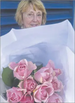  ??  ?? Pauline Hunter says she was so moved by Deborah Hanlon’s story in last week’s Dubbo Photo News, she had to do something for her, dropping in flowers for her Mother’s Day. PHOTO: DUBBO PHOTO NEWS/ JOHN RYAN