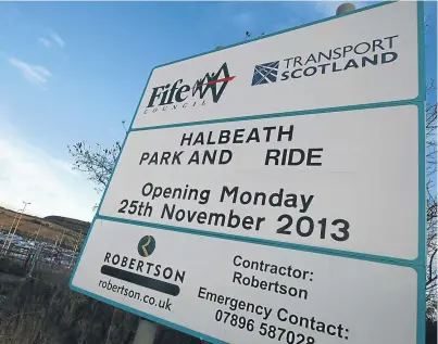  ?? Picture: Dougie Nicolson. ?? The Halbeath park and ride has been full to capacity in recent days.