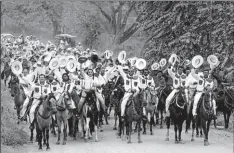  ?? Archivo/el comercio ?? • En Santa Lucía, en la provincia del Guayas, la cabalgata forma parte de la tradición del pueblo montuvio.