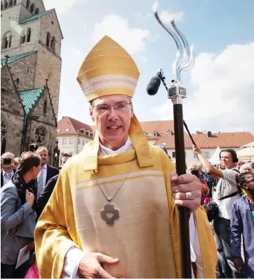  ?? Foto: dpa/Peter Steffen ?? Heiner Wilmer, der neue Hildesheim­er Bischof, geht öffentlich ins Gericht mit seiner Kirche.