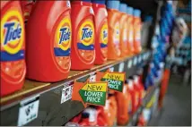  ?? MARK KAUZLARICH / BLOOMBERG ?? Procter &amp; Gamble’s organic sales, which exclude items like acquisitio­ns and currency effects, rose 4 percent, more than double the gain projected by analysts.