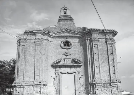  ?? Foto: Diario de Noticias ?? La gran fachada de la ermita de Nuestra Señora de los Remedios de Sesma.