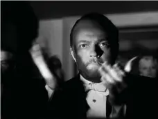  ??  ?? An image of actor Orson Welles clapping is a popular Gif