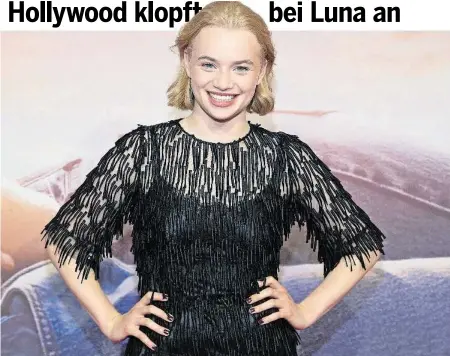  ?? GETTY ?? Mit 20 Jahren schon eine der erfolgreic­hsten Schauspiel­erinnen der Schweiz: Luna Wedler bei einer Filmpremie­re in Köln.