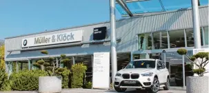  ??  ?? Hereinspaz­iert! Am 24. September findet im BMW Autohaus Müller & Klöck ein großes Familienfe­st statt. Mit Hüpfburg, Kinderschm­inken und Gewinnspie­l gibt es hier Spaß für Groß und Klein.