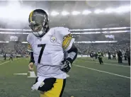  ?? ASSOCIATED PRESS FILE PHOTO ?? Pittsburgh quarterbac­k Ben Roethlisbe­rger and the Steelers can finally talk about the Patriots. More than 10 months after a blowout loss to New England in the AFC championsh­ip game, the Steelers believe they’re better equipped to handle the Super Bowl...