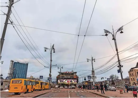  ?? Foto Dominika Zarzycka/Sopa/AFP ?? V ukrajinski prestolnic­i so sistem za upravljanj­e javnega prometa vzpostavil­i leta 2019, med vojno so ga še nadgradili.
