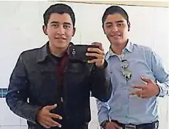  ??  ?? el oficial los amigos en la última selfie desde que no se supo más de ellos