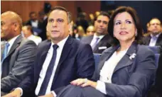  ??  ?? Luis Henry Molina, presidente del Indotel, y Margarita Cedeño, vicepresid­enta de la República Dominicana.