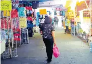  ?? /KARLA BARBA ?? Con pocos clientes se abrió el tianguis de La Purísima