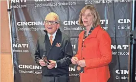  ?? THE ENQUIRER SHARON COOLIDGE/ ?? Gov. Mike DeWine, with his wife Fran DeWine, speaks to reporters in Los Angeles about Cincinnati and the Bengals’ trip to the 2022 Super Bowl.