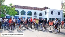  ?? ?? Cyclists ready to start the ride