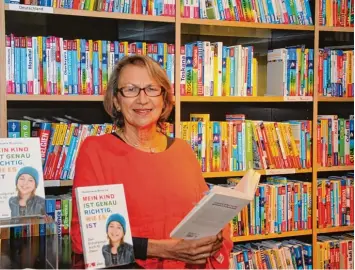  ?? Foto: Christine Hornischer ?? Heidemarie Brosche ist Lehrerin und Autorin zahlreiche­r Bücher. Ihr aktuelles Buch heißt „Mein Kind ist genau richtig, wie es ist – Das Ermutigung­sbuch für Eltern“.