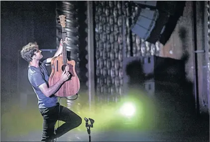  ?? SUBMITTED PHOTO ?? Australian musician Daniel Champagne performs in a promotiona­l shot.