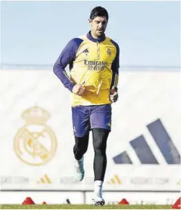  ?? @realmadrid ?? Courtois, el portero del Madrid, en un entrenamie­nto en Valdebebas.