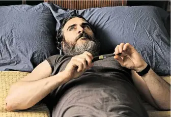  ?? Joaquin Phoenix jako profesioná­lní zabiják Joe. FOTO FILM EUROPE ??