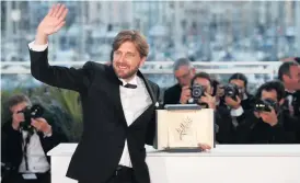  ?? ?? Ruben Östlunds film ”The square” tilldelade­s Guldpalmen i Cannes 2017. I år medverkar regissören med filmen ”Triangle of sadness”.