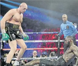  ?? FOTO: AP ?? Tyson Fury tras derribar a Deontay Wilder el pasado 22 de febrero en Las Vegas