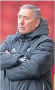  ??  ?? Top: Dundee United boss Micky Mellon says he has sympathy for lower league managers like Peterhead’s Jim Mcinally, above.