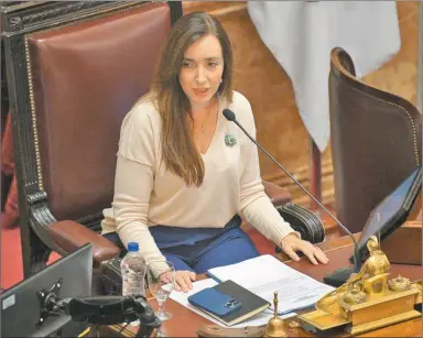  ?? SENADO DE LA NACIÓN ?? SENADO. La vicepresid­enta Victoria Villarruel. Vuelve el debate de dos leyes cruciales para el Gobierno.