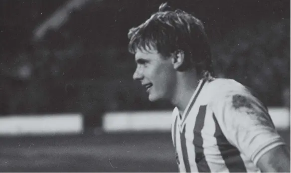  ??  ?? Colin West in action for Sunderland, back in 1985.