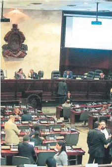  ?? FOTO: EL HERALDO ?? MuCHOs DIPutADOs quE PrEsIDEN CIErtAs COMItIvAs PLENAMENtE ACtIvAs INtEGrAN OtrAs EN LAs quE NO sE GENErAN rEsuLtADOs.