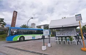  ?? SUNSTAR FOTO / AMPER CAMPAÑA ?? BUS SERVICE. MyBus has been plying routes to and from City di Mare at the South Road Properties since Sept. 1, 2017.