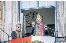  ?? ?? CC-Präsident Michael Laumen mit Oberbürger­meister Stephan Keller bei seiner Gegenrede