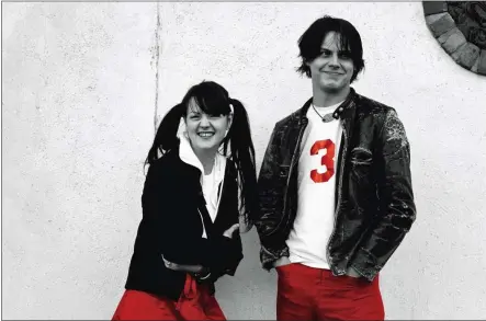  ?? PHOTO COURTESY OF PIETER M. VAN HATTEM ?? Meg and Jack White weren’t really brother and sister, but they played them on records and TV.