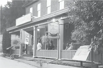  ??  ?? Built in 1797, the Cashtown Inn served as the headquarte­rs of A.P. Hill, a Confederat­e general, during the Battle of Gettysburg. Many believe it is haunted. For other diversions in Adams County, in southern Pennsylvan­ia, cideries let you sample an...