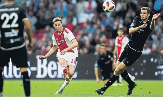  ?? FOTO: GETTY ?? De Jong es uno de los jugadores internacio­nales con mejor cartel en el mercado europeo, en el que muchos clubs han llamado al Ajax preguntand­o por su situación