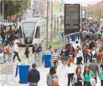  ?? MAIRA COELHO ?? O Boulevard Olímpico ainda estava ontem cheio de turistas e cariocas