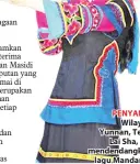  ??  ?? PENYANYI Wilayah Yunnan, Teng Lai Sha, 25, mendendang­kan lagu Mandarin.