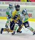  ??  ?? Agonismo Gara dell’Asiago Hockey