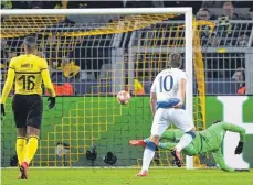  ?? FOTO: DPA ?? Da war alles klar in Dortmund: Tottenhams Kane trifft zum 0:1.