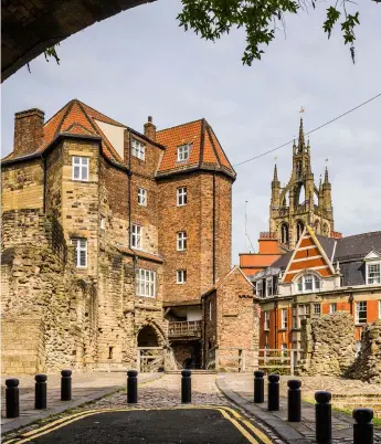  ??  ?? Above left: The ‘new castle’, which became the city’s namesake Above right: