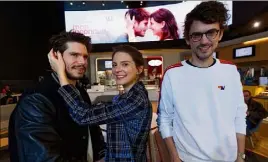  ?? (Photo Dominique Leriche) ?? Il était venu lors de l’avant-première du Chant du loup : François Civil (à gauche), et Joséphine Japy incarnent les héros de Mon inconnue, dernier film d’Hugo Gélin.