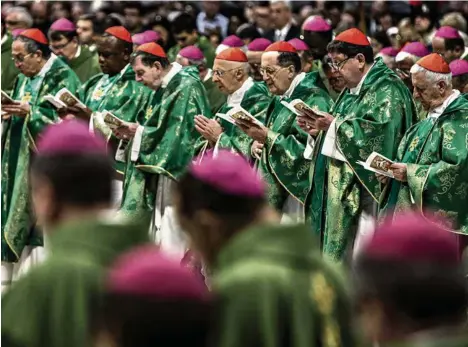  ?? (ALESSANDRA BENEDETTI/CORBIS) ?? Des cardinaux lors de la cérémonie de clôture du Synode sur l’Amazonie.
