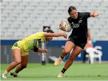  ??  ?? Black Fern Sevens Stacey Fluhler was the top try-scorer on the World Rugby women’s sevens series in 2019-20.