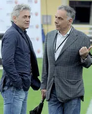  ??  ?? Inossidabi­li
Da sinistra Franco Baldini, 59 anni, ex d.g. e consulente del presidente della Roma James Pallotta (62) a destra