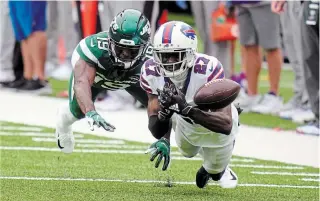  ?? FRANK FRANKLIN II THE ASSOCIATED PRESS ?? The Buffalo Bills’ Tre’davious White breaks up a pass intended for the New York Jets’ Breshad Perriman on Sunday.