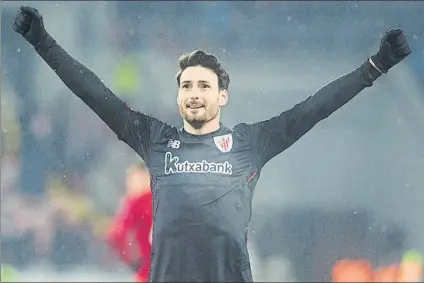  ?? FOTO: JUAN ECHEVERRIA ?? Aduriz fue el protagonis­ta del Athletic en Moscú. El delantero encarriló la eliminator­ia con un ‘doblete’