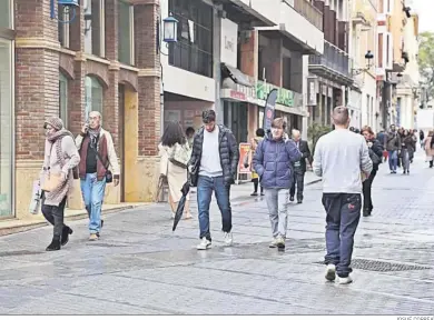  ?? JOSUÉ CORREA ?? Una de las calles peatonales del centro de Huelva.