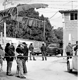  ?? /CORTESÍA ?? municipale­s de Huehuetlán realizaban patrullaje­s cuando fueron emboscados