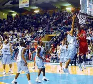  ??  ?? Pallacanes­tro Il PalaRadi casa della Vanoli Cremona (Rastelli)