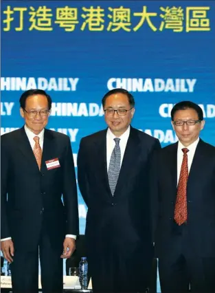  ?? ROY LIU / CHINA DAILY ?? At the roundtable event are (from left) moderator and Chairman of the HKU School of Profession­al and Cont Daily Group Zhou Shuchun, Executive Council Member and Co-Chair of Maritime Silk Road Society Regina Ip L China Merchants Group Li Xiaopeng, and...