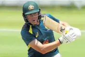  ??  ?? KEEN: Marnus Labuschagn­e bats during a training session in Brisbane this week.