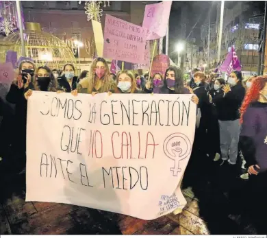  ?? ALBERTO DOMÍNGUEZ ?? Manifestac­ión en Huelva por el 25 de noviembre de 2021.